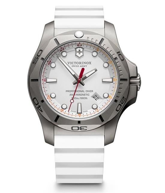 Victorinox INOX Professional Diver Titanium 241811 Uhren